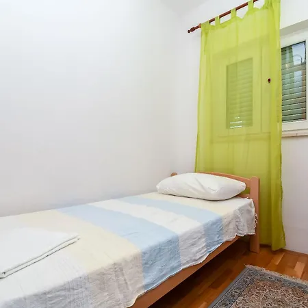 Apartment Vesna Seget Vranjica